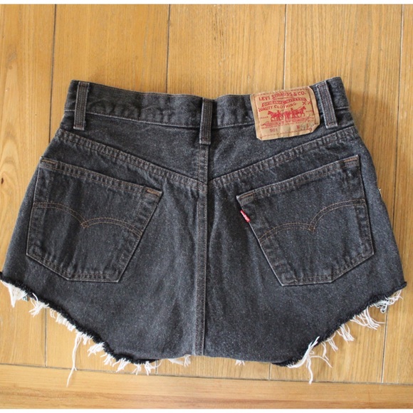Urban Renewal Remade Levi’s® BNWT Side-Chain Denim Short Small Urban Outfitters - Picture 9 of 13